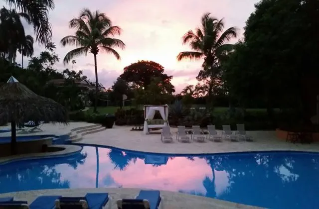 Hotel Balaji Palace Playa Grande piscine